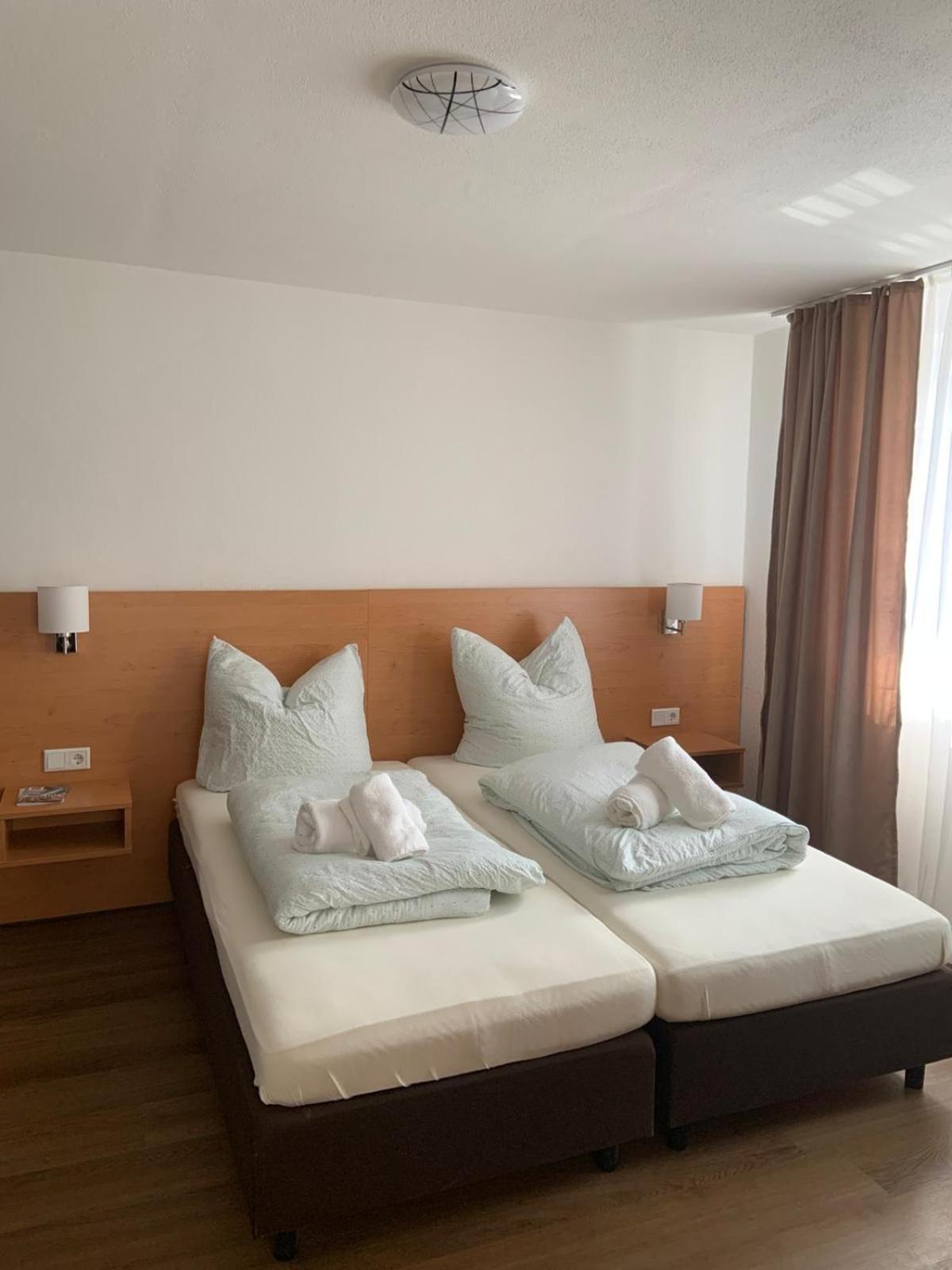 Pension Rexha Am Weissensee ฟุสเซ่น ภายนอก รูปภาพ